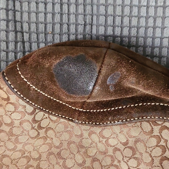 Vintage Coach Tan Jacquard Canvas Small Hobo w/Brown Suede Bottom & Corners - Picture 4 of 6